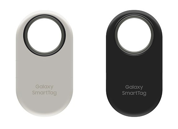 Samsungin toisen sukupolven Galaxy SmartTag -paikannin kahtena värivaihtoehtona.