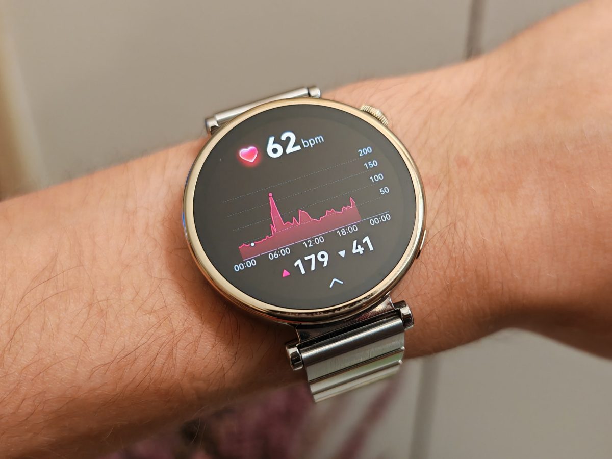 Terveyden seurantatoiminnot ovat edistyneet Huawei Watch GT 4:ssä, ja esimerkiksi sykemittauksessa käytettyä algoritmia on jälleen paranneltu.