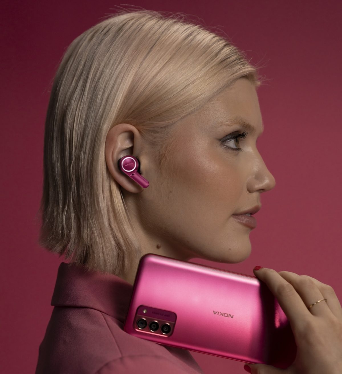 Nokia Clarity Earbuds 2+ -kuulokkeet ovat Nokia G42 5G -puhelimen tavoin saatavilla pinkkinä värivaihtoehtona.
