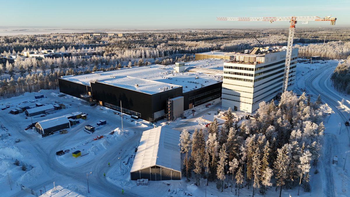 Nokian uusi kampus Oulussa harjakorkeudessa.