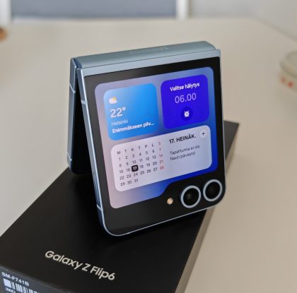Arvostelussa Samsung Galaxy Z Flip6: Tervetulleet päivitykset vievät taittuvanäyttöistä simpukkapuhelinta oikeaan suuntaan