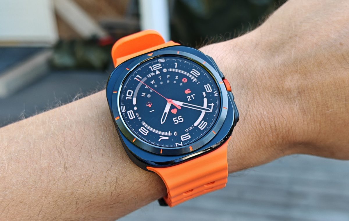 Kuvassa Samsung Galaxy Watch Ultra.