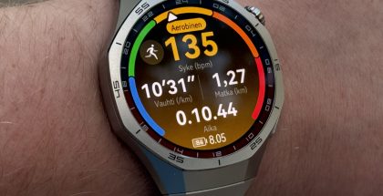 Kuvassa Huawei Watch GT 5 Pro.