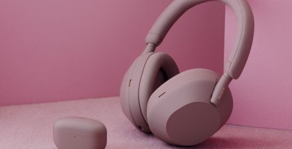 Sony WF-1000XM5 ja WH-1000XM5 ovat jatkossa saatavilla myös Smoky Pink -värissä.