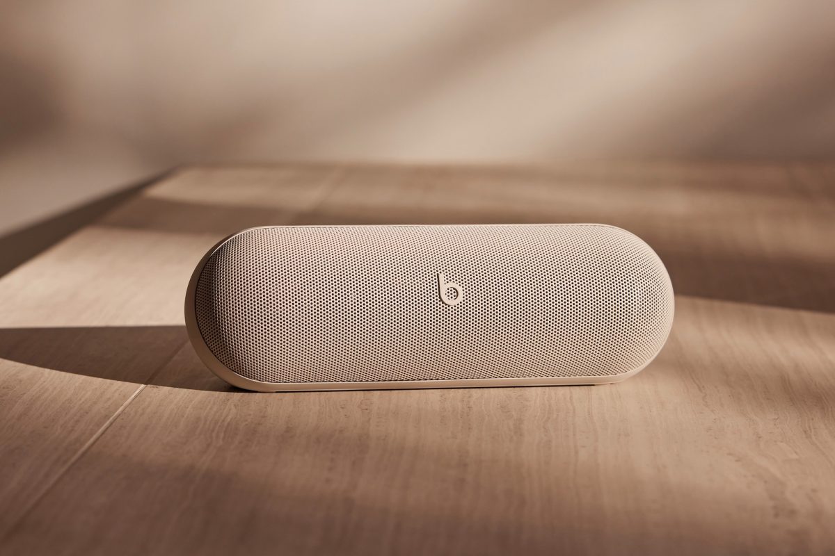 Beats Pill, Light Gray.