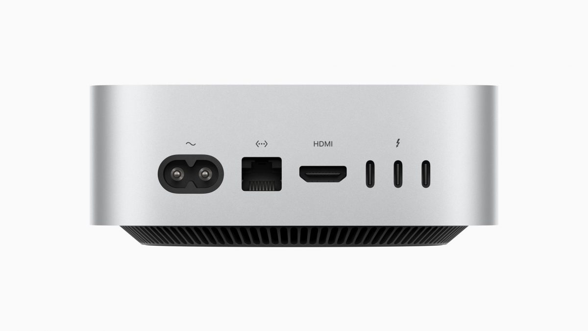 M4 Mac mini takaa. Virtaliitäntä, Ethernet-verkkoliitäntä, HDMI-liitäntä sekä kolme USB-C-porttia tuella joko Thunderbolt 4:lle (M4) tai 5:lle (M4 Pro), USB 4:lle ja DisplayPortille.