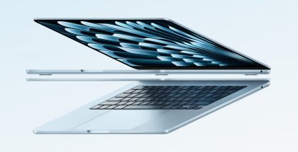 Apple MacBook Air (M4) uudella taivaansinisellä värillä.