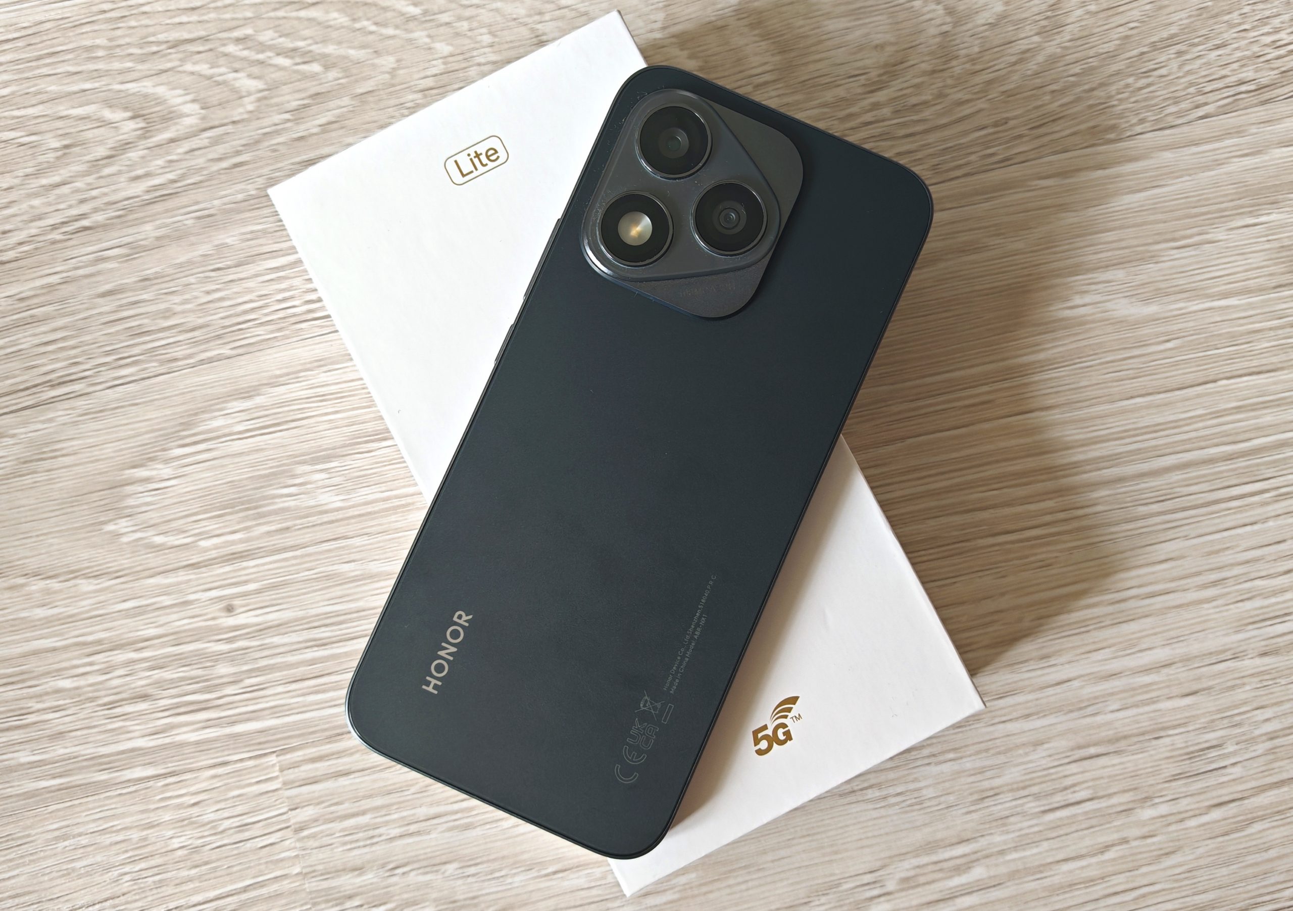 Honor 400 Lite.
