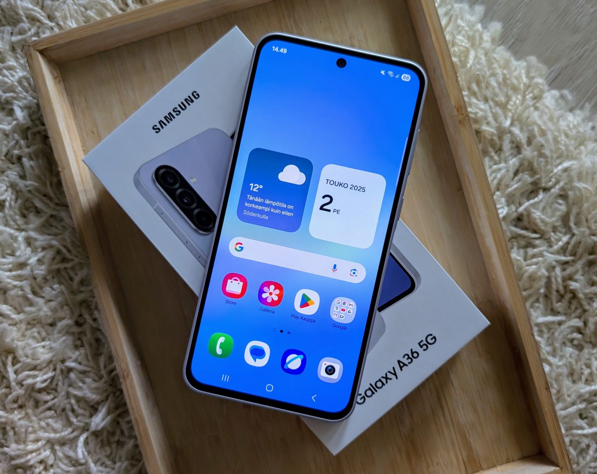 Kuvassa Samsung Galaxy A36 5G.