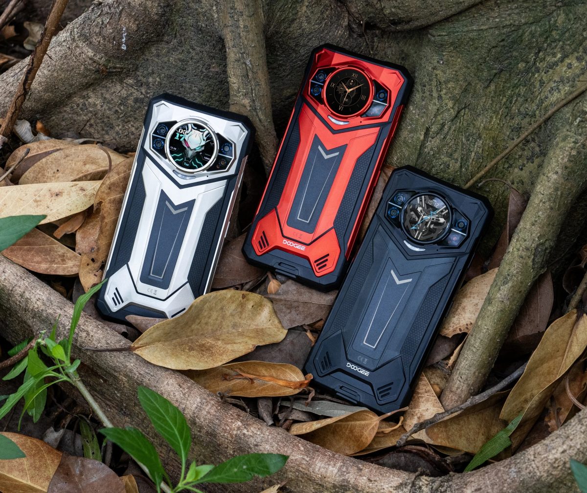 Doogee S200 Plus.