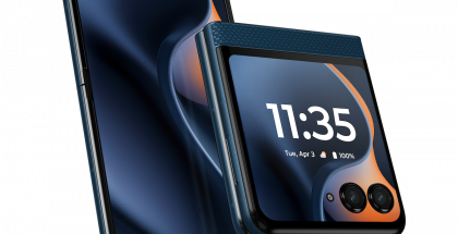 Kuvassa Motorola Razr 60.