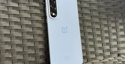 Kuvassa OnePlus Nord 5, joka myi tammikuussa vahvasti.