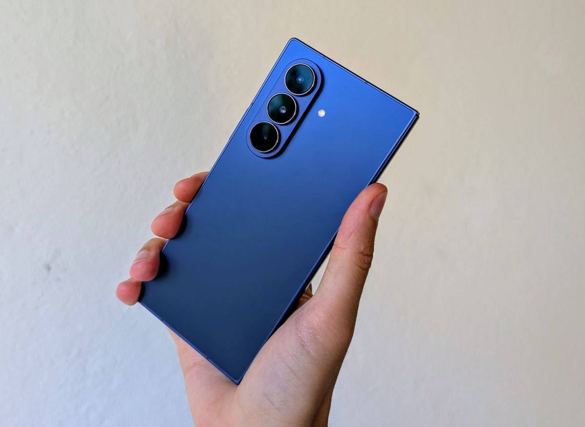 Kuvassa Samsung Galaxy Z Fold7.