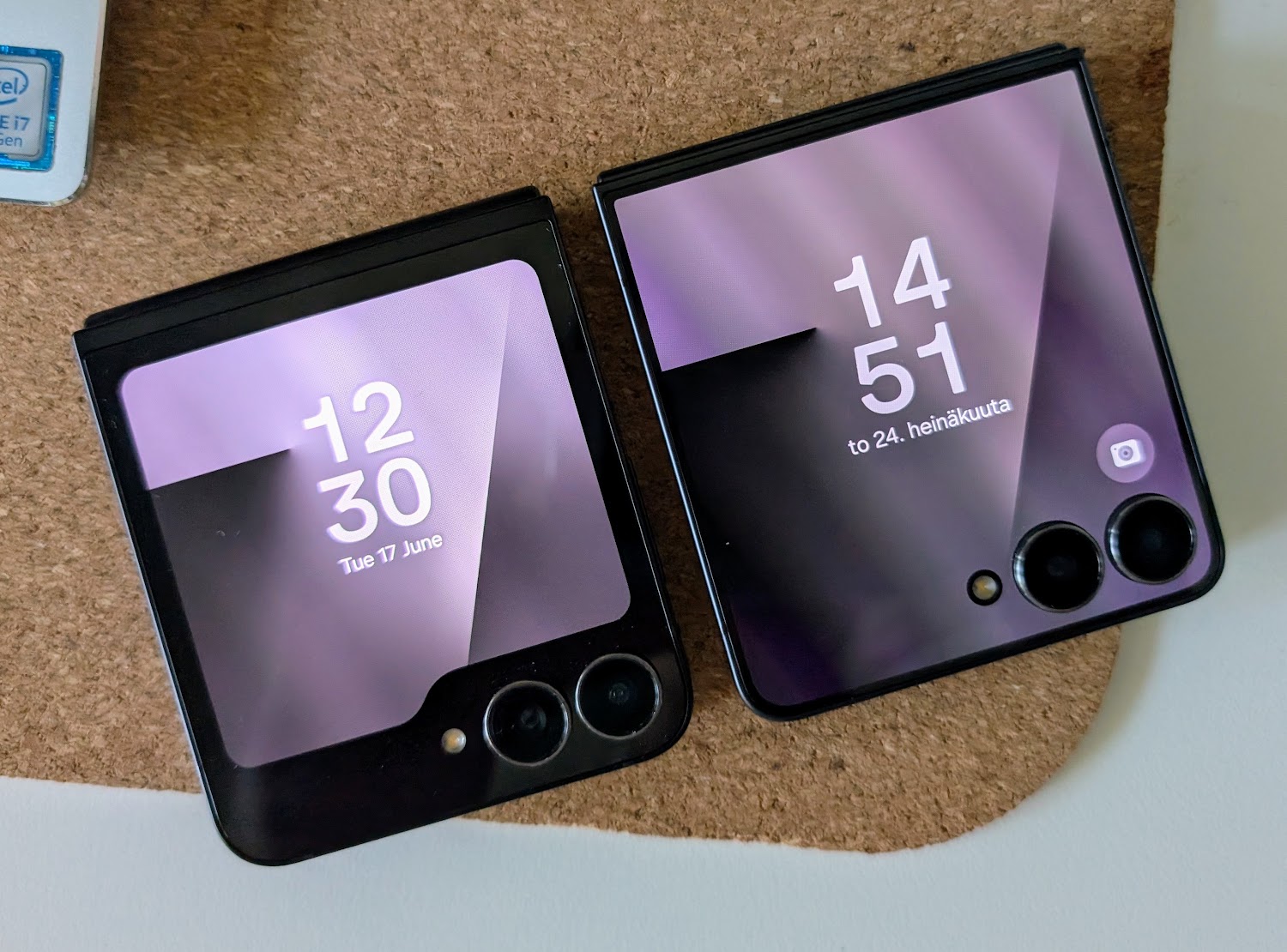 Samsung Galaxy Z Flip7 FE ja Samsung Galaxy Z Flip7.