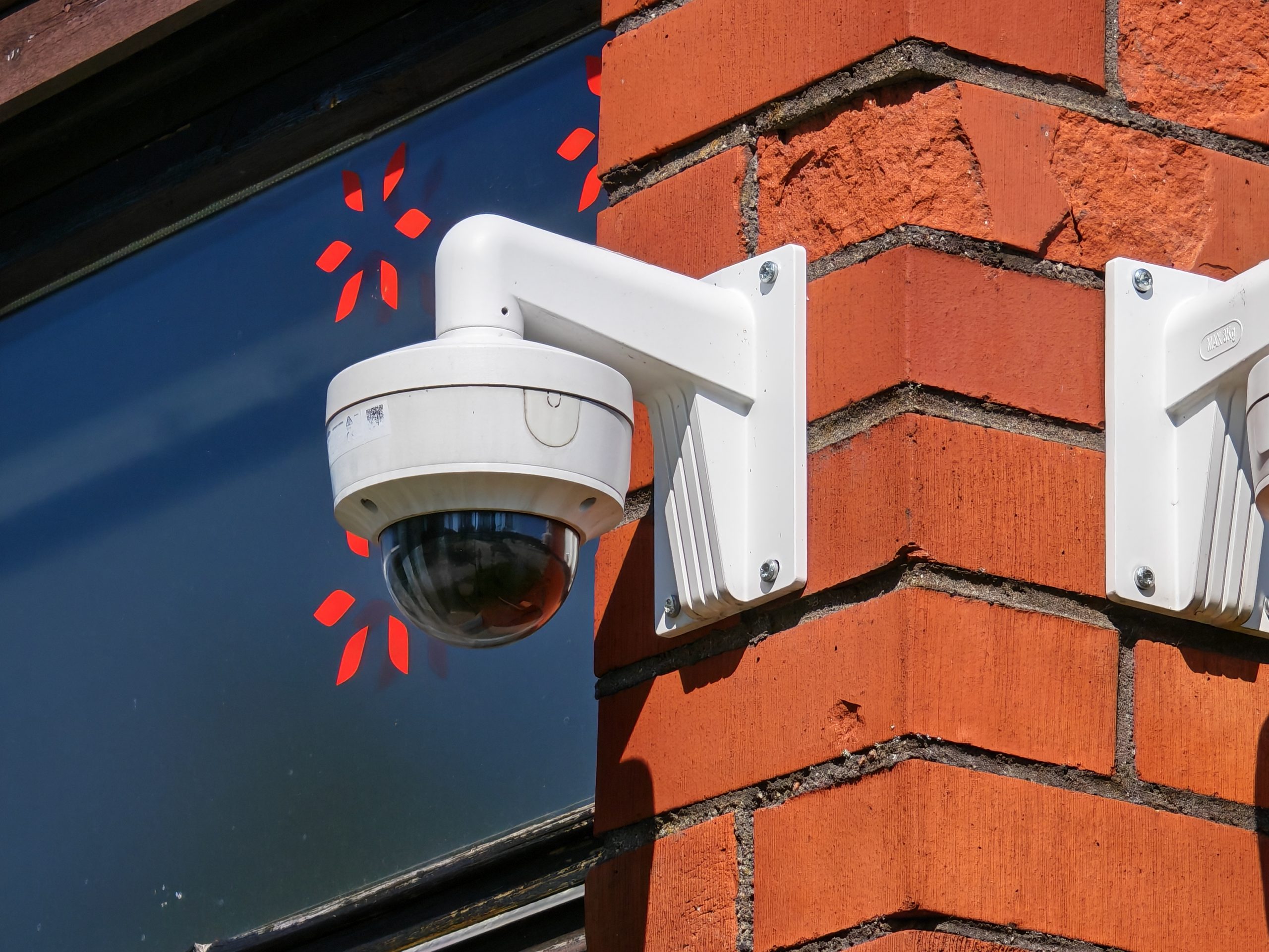 Telekamera, 10x digitaalinen zoom.