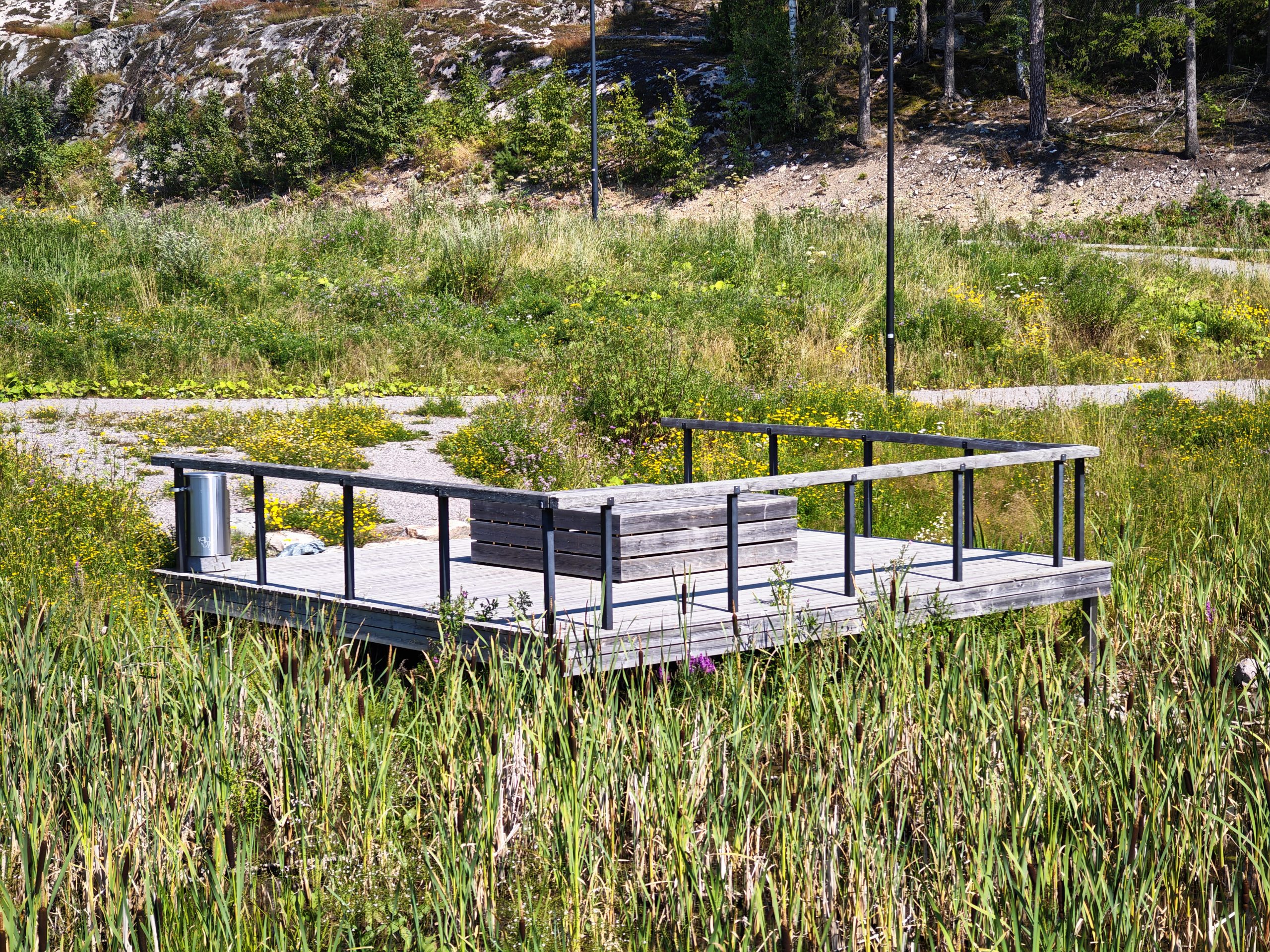 Telekamera, 6x digitaalinen zoom.