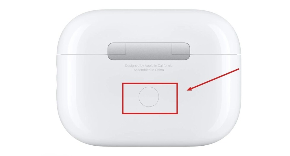 Tulevasta AirPods Pro 3 -kuulokkeiden kotelosta ei pitäisi enää löytyä tässä kuvassa osoitettua painiketta.