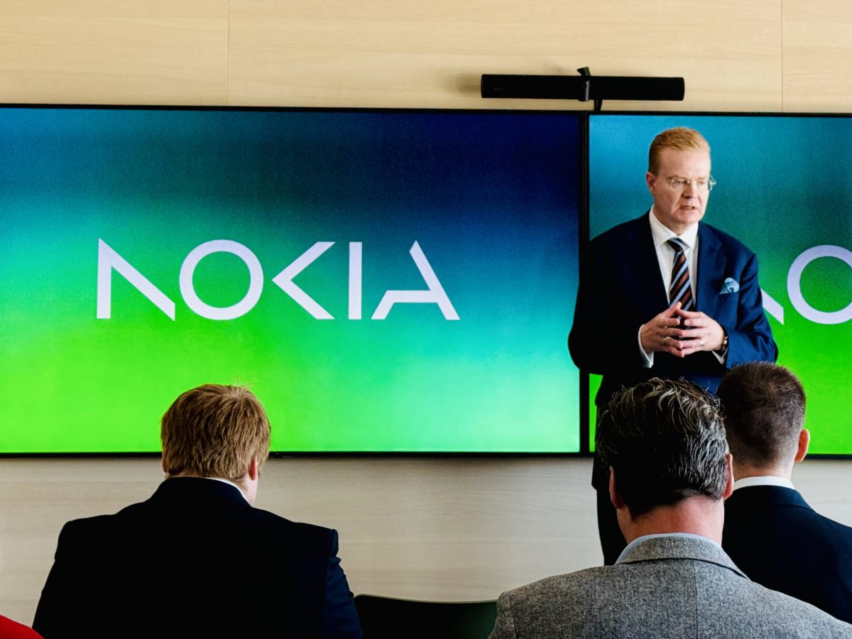 Nokian Matkapuhelinverkot-liiketoimintaryhmän johtaja Tommi Uitto Oulussa perjantaina 5. syyskuuta.