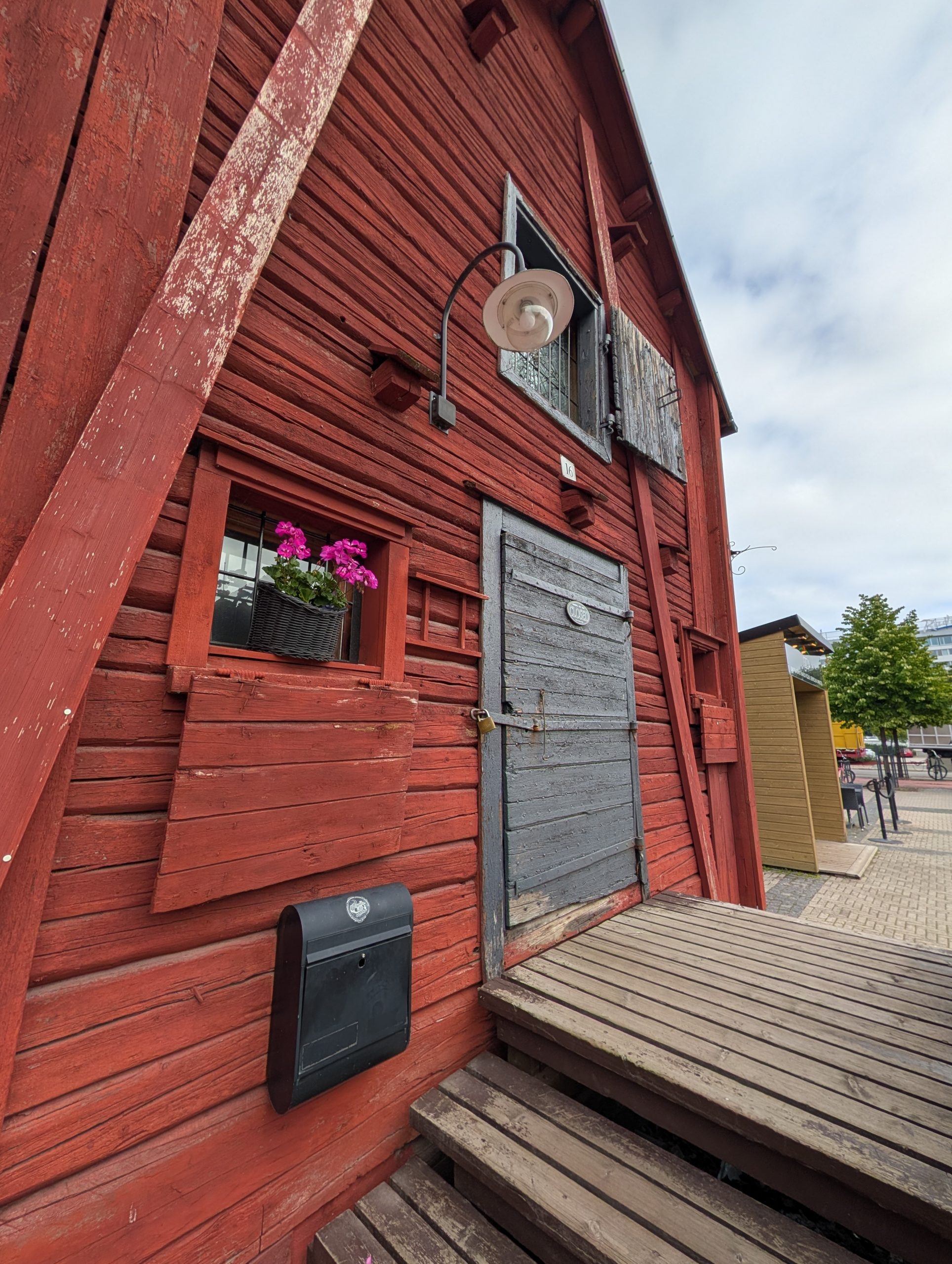 Ultralaajakulmakamera.