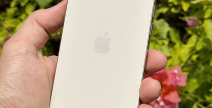 Ohuesta rungostaan huolimatta iPhone Air on osoittautunut erittäin kestäväksi.