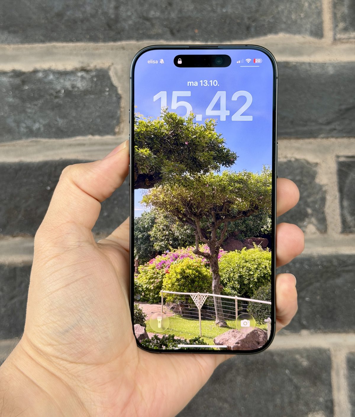 iPhone 17:n näyttö on todella hyvä.