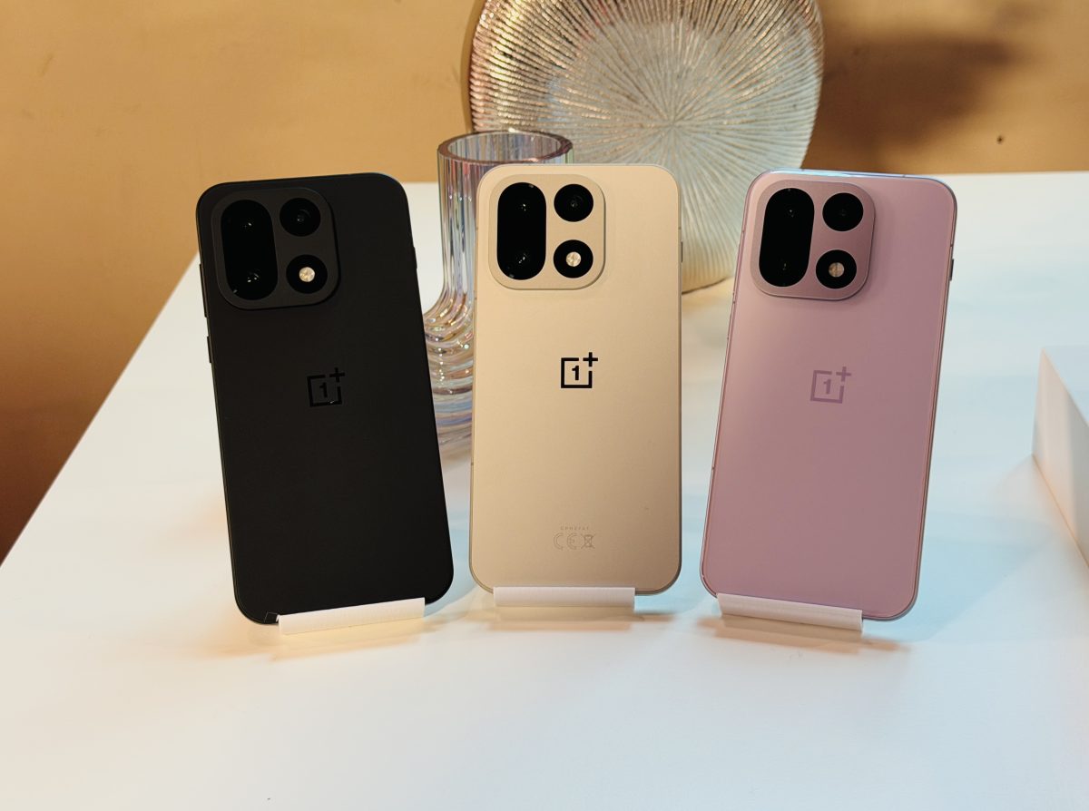 OnePlus 15:n kolme värivaihtoehtoa ovat keskenään hyvin erilaisia, myös tekniseltä toteutukseltaan.