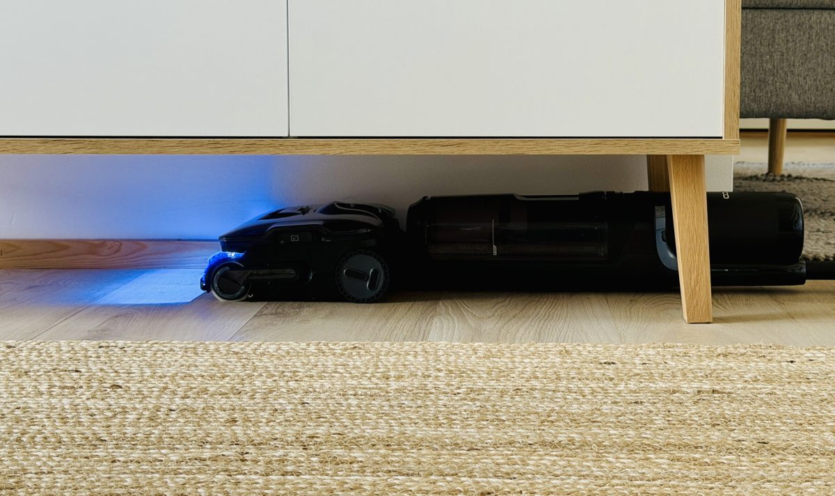 S7 Stretch Steam Plus mahtuu myös matalien huonekalujen alle.