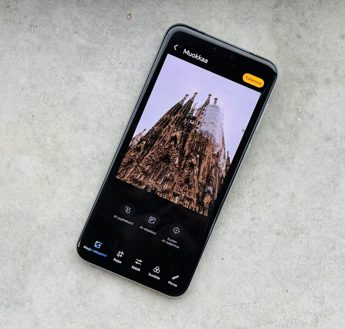 Honor-puhelimet tarjoavat laajat tekoälytyökalut kuvien muokkaamiseen.