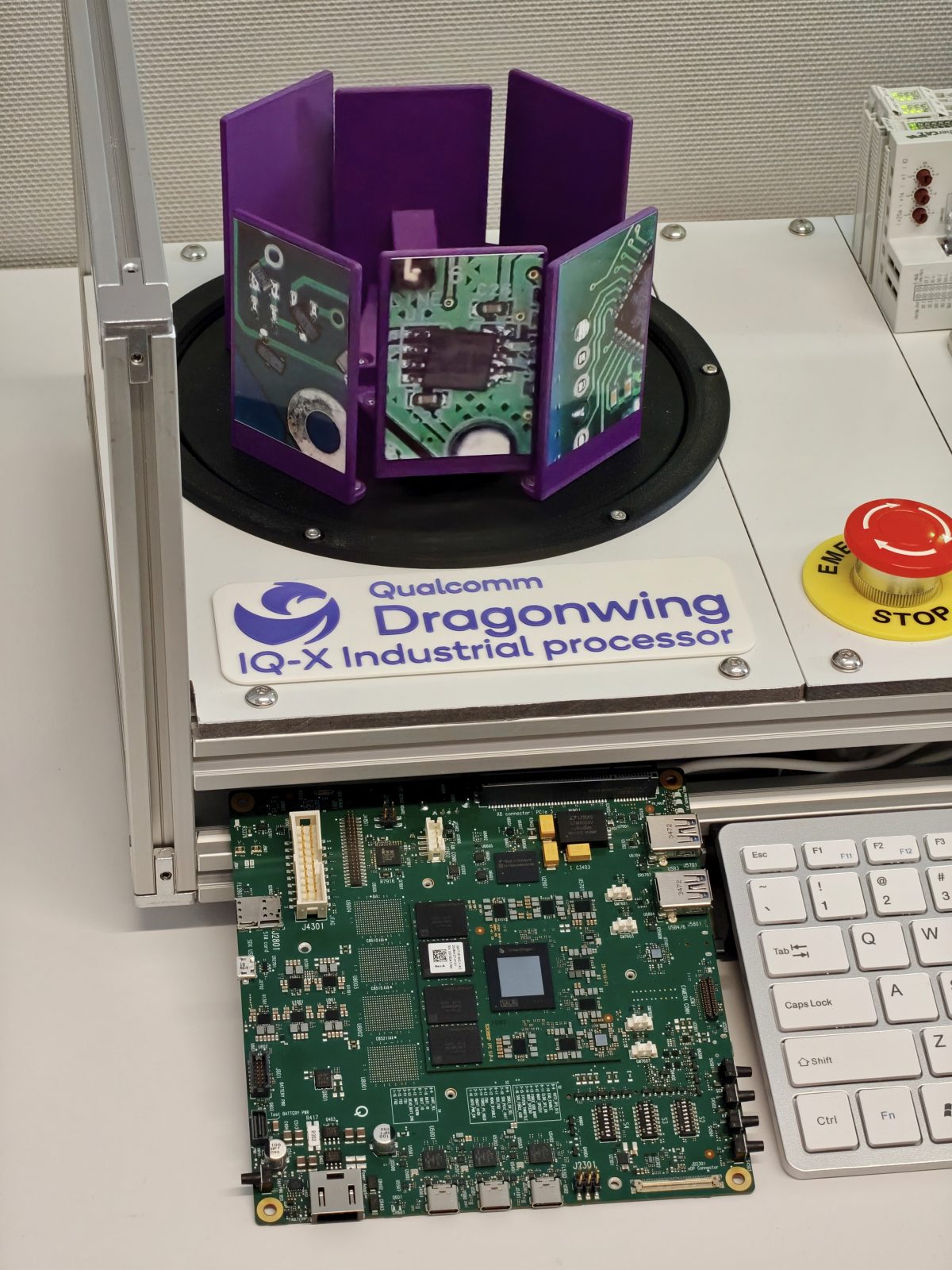 Qualcomm pyrkii Dragonwing IQ-X:n kanssa teollisuustietokoneiden markkinoille.