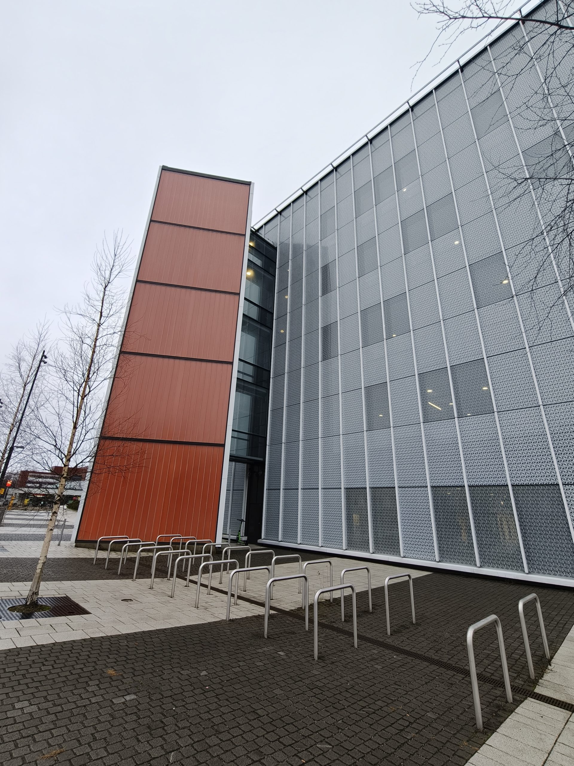 Ultralaajakulmakamera. Oppo Find X9 Pro.