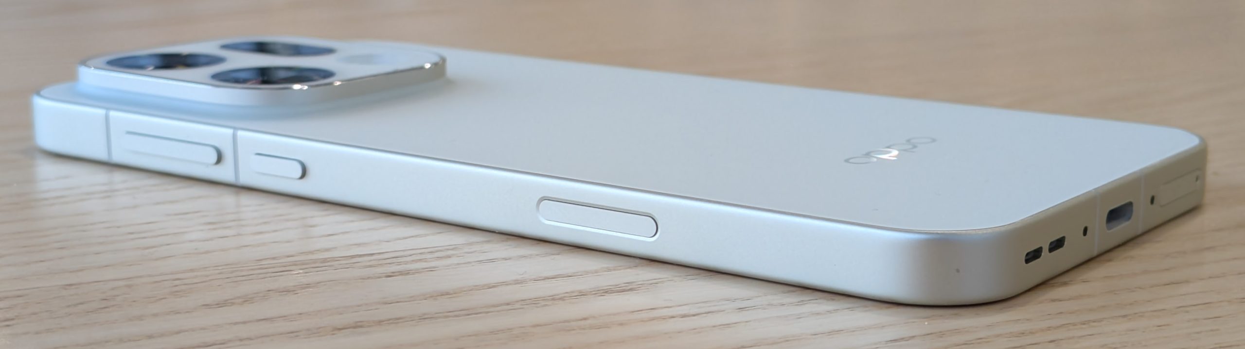 Oppo Find X9 Pron kameranäppäin on zoomatessa monesti liian herkkä.