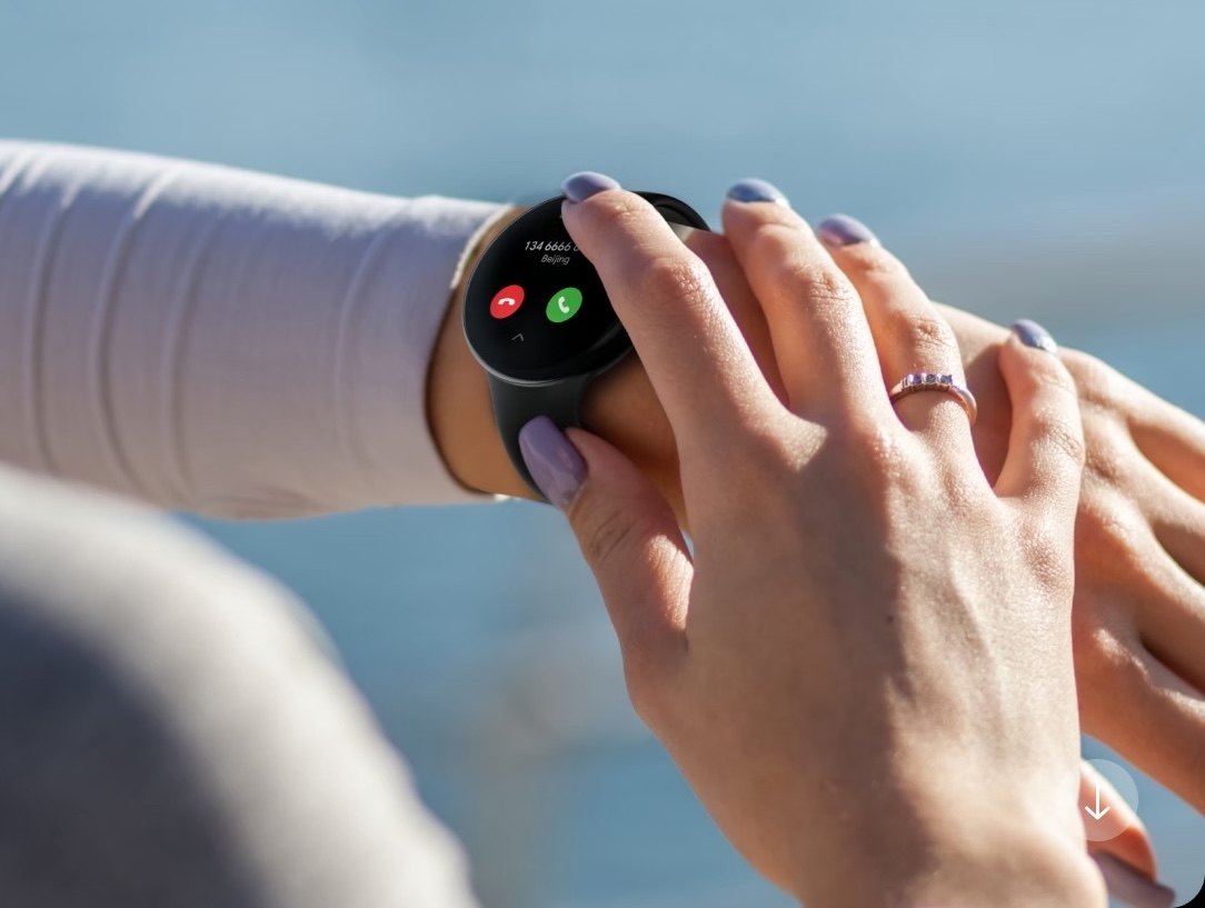 Honor Watch Fitillä voi hoitaa puhelujakin.