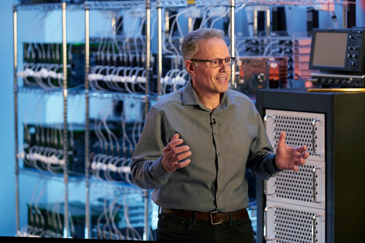 Kuvassa Johny Srouji vuonna 2020.