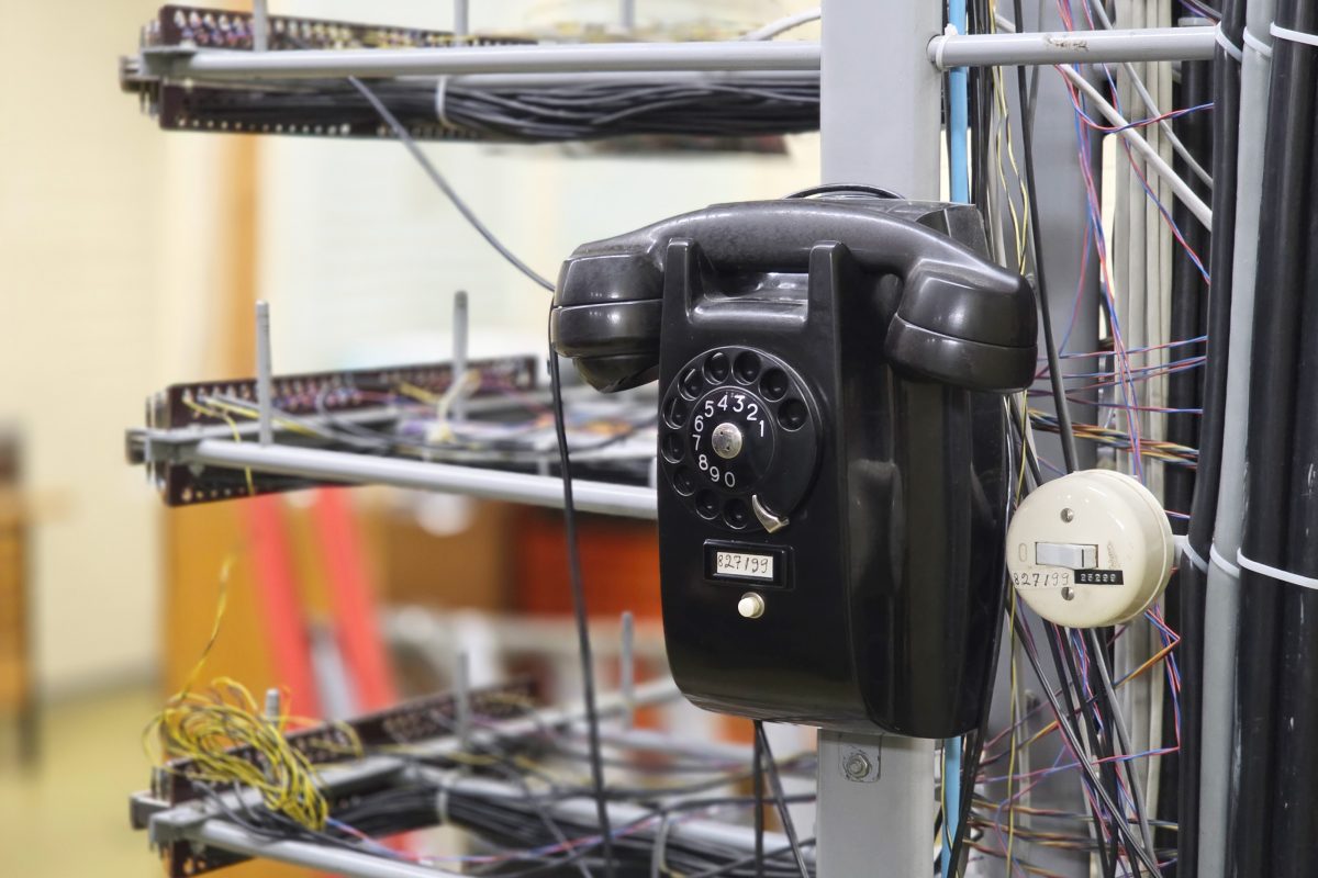 Perinteinen lankapuhelin- eli kupariverkko on nyt DNA:n osalta historiaa. Kuva: DNA.