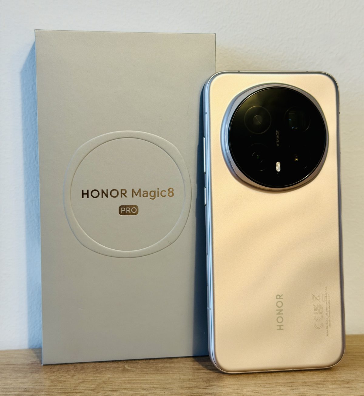 Honor Magic8 Pro.