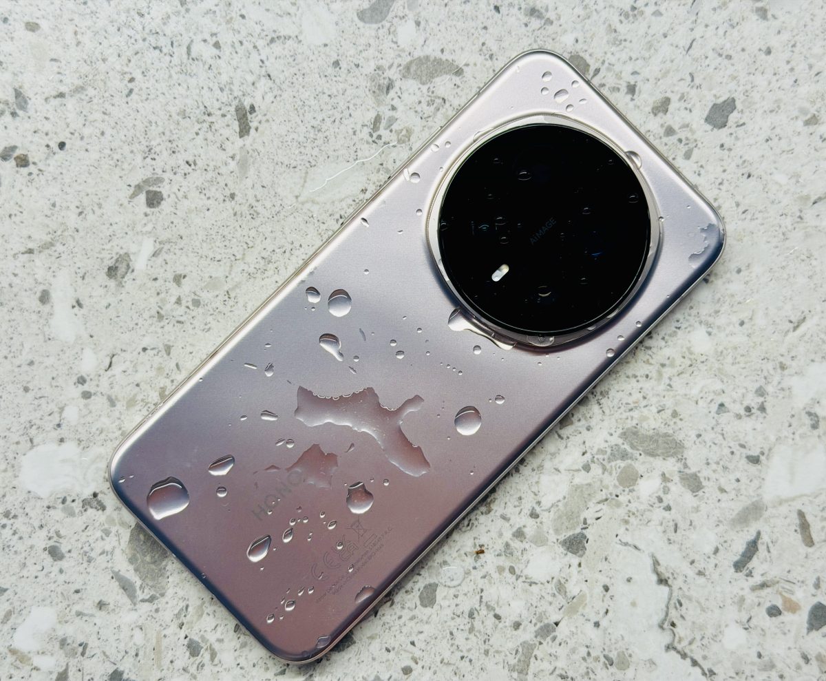 Magic8 Pro kestää hyvin vettä.