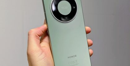 Kuvassa Honor Magic8 Lite.