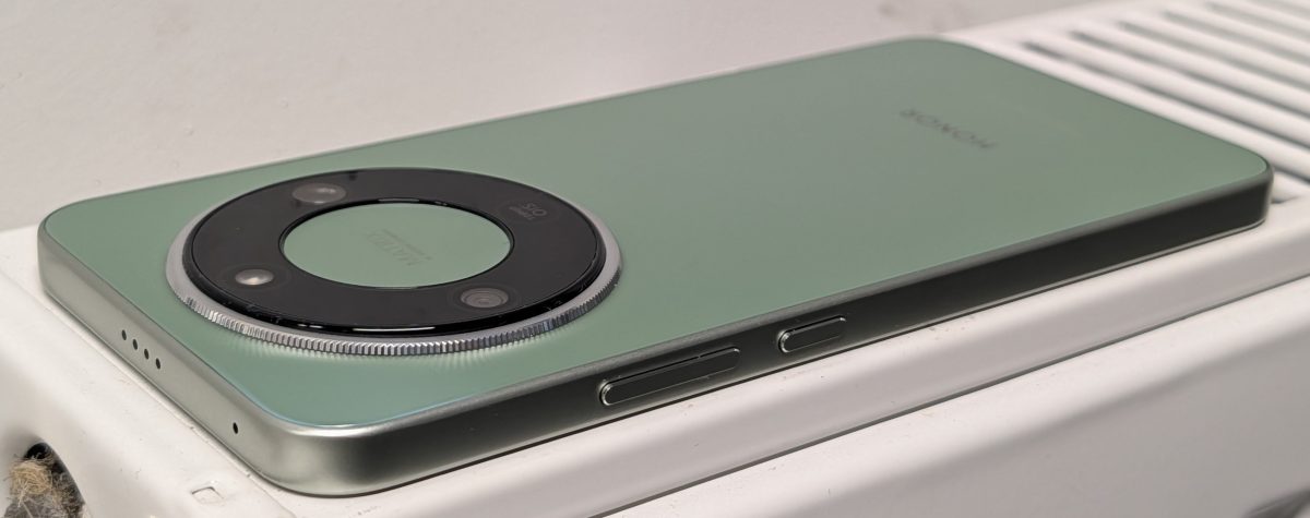 Honor Magic8 Lite on vankka ja kestävä.