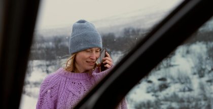 Pakkanen vaikuttaa puhelimen toimintaan. Kuva: Telia.