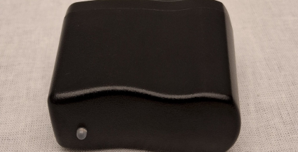 Vaaralliseksi osoittautunut laturi. Kuva: Tukes.