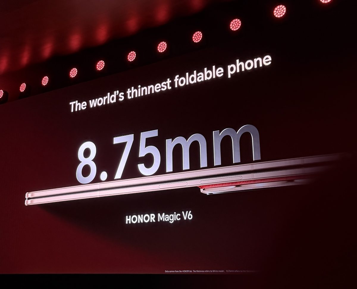 Honor Magic V6 on suljettuna vain 8,75 millimetriä paksu ohuimpana valkoisena värivaihtoehtona.