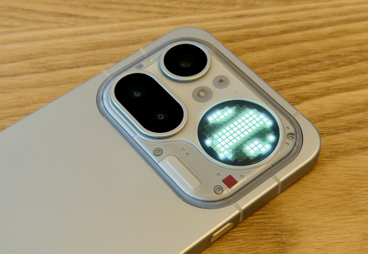 Glyph Matrix -näyttö on hauska lisä Phone (4a) Prossa.