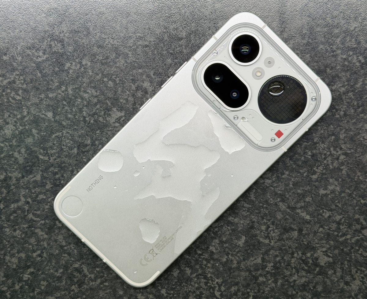 Phone (4a) Pron IP-luokiteltu kestävyys jää valitettavasti roisketasolle.