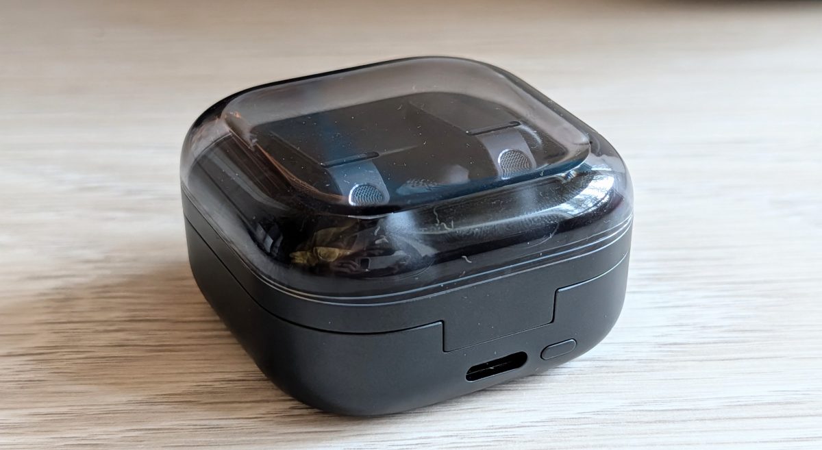 Samsung Galaxy Buds4 Pron käyttöaika ei ole markkinoiden parhaita.