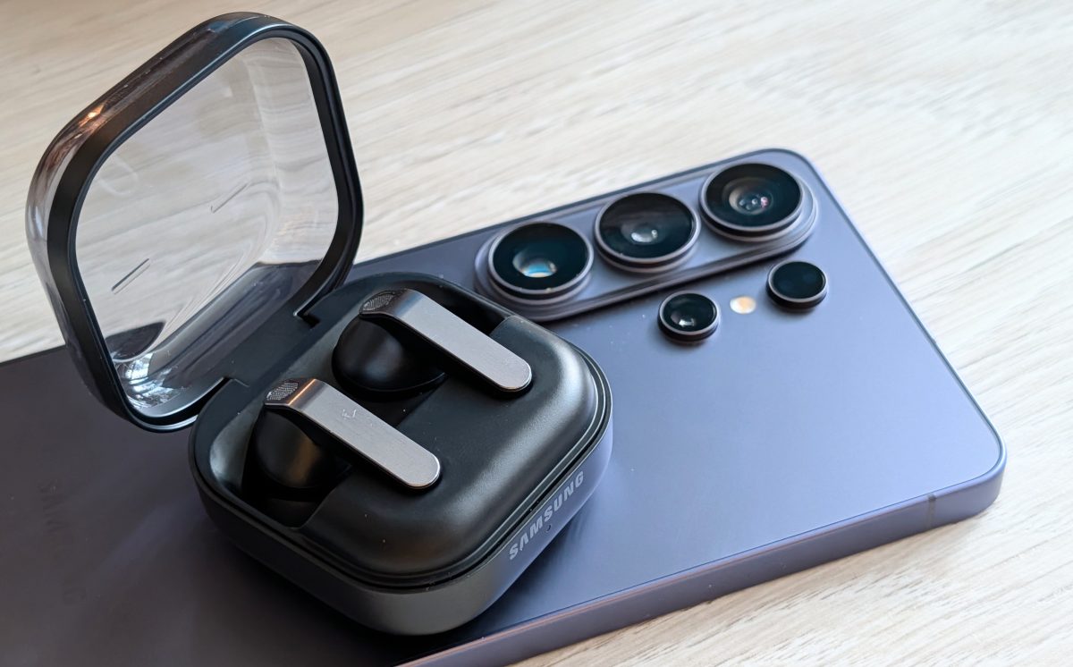 Samsung Galaxy Buds4 Pro on mainio kumppani etenkin uudehkon Samsung-älypuhelimen rinnalle.