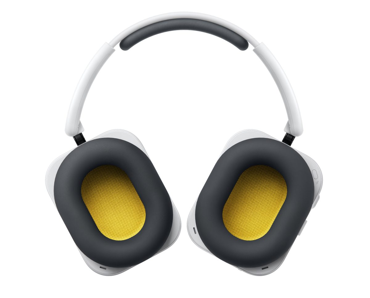 Nothing Headphone (a) keltaisena toisesta suunnasta.