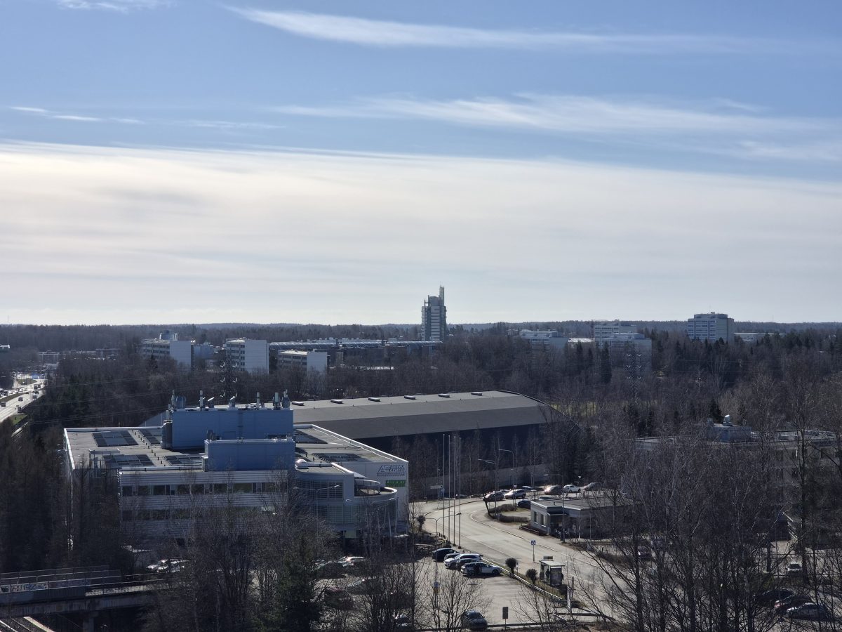 Telekamera, 3x optinen zoom. Galaxy S26.