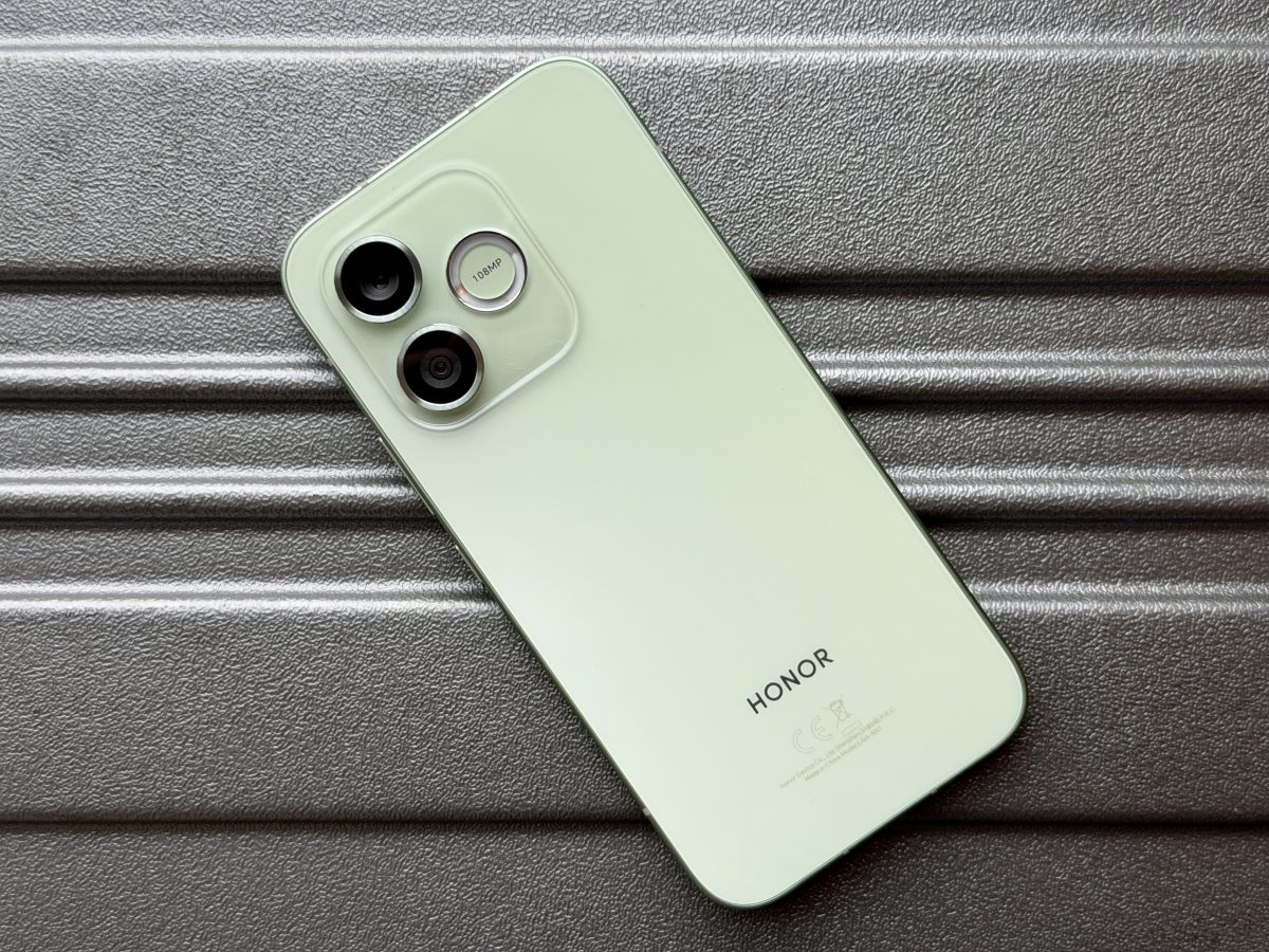 Honor 600 Liten muotoilu on hillityn tyylikäs.