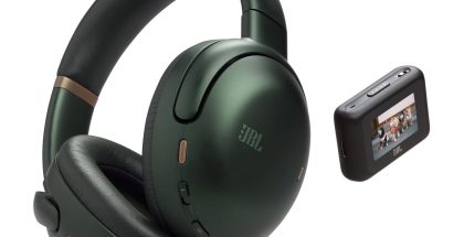 JBL Tour One M3 uudessa vihreässä värissä ja JBL Tour Pro 3 Smart Charging Case.