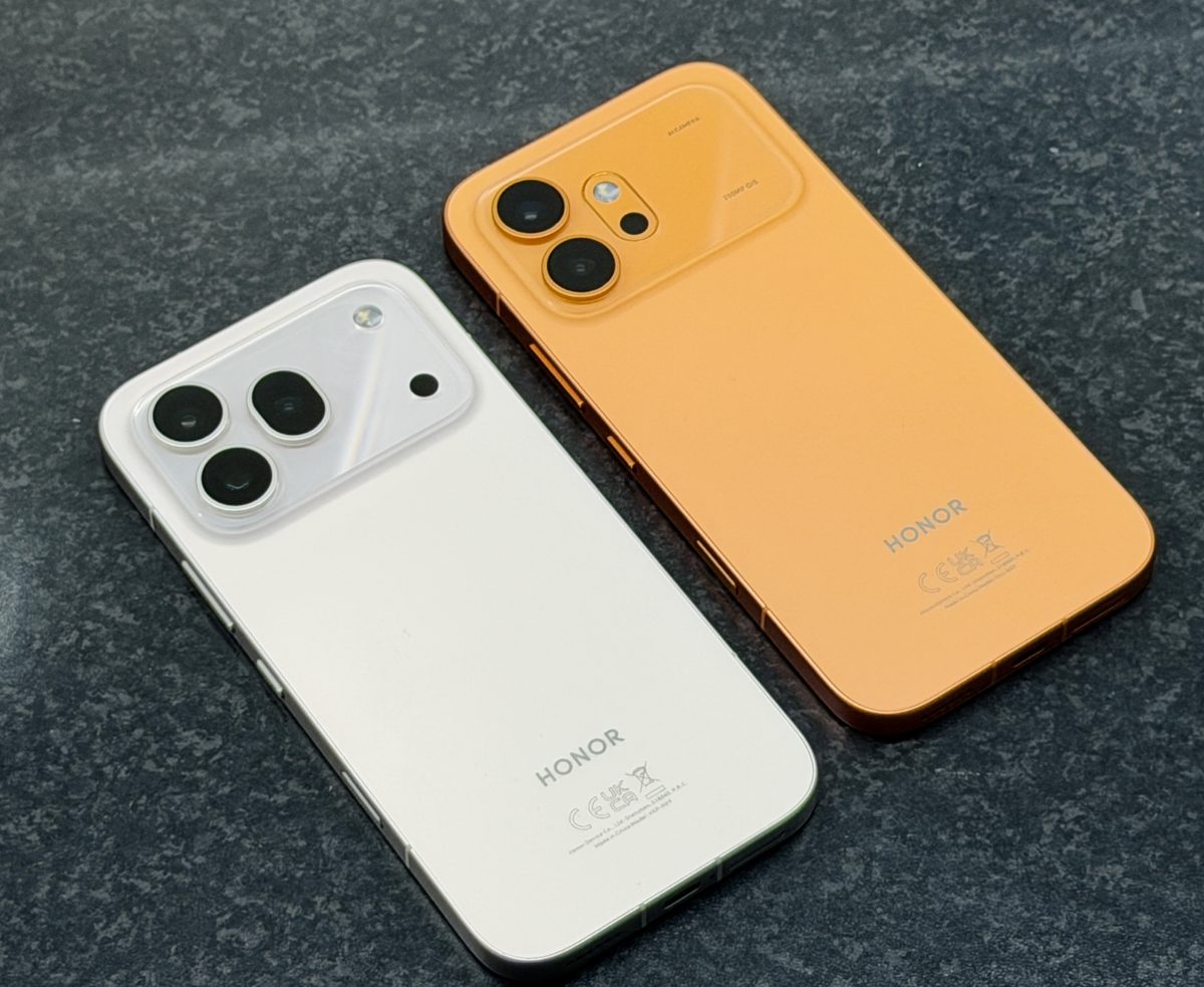 Honor 600 Prossa on yksi takakamera enemmän kuin Honor 600:ssa.